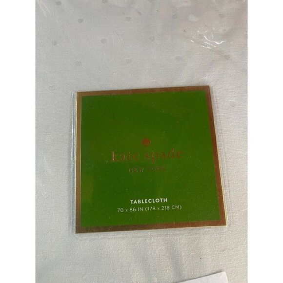 Kate Spade New York Tablecloth  Larabee Dot Fresh Cream 70" x 86 - Picture 1 of 3